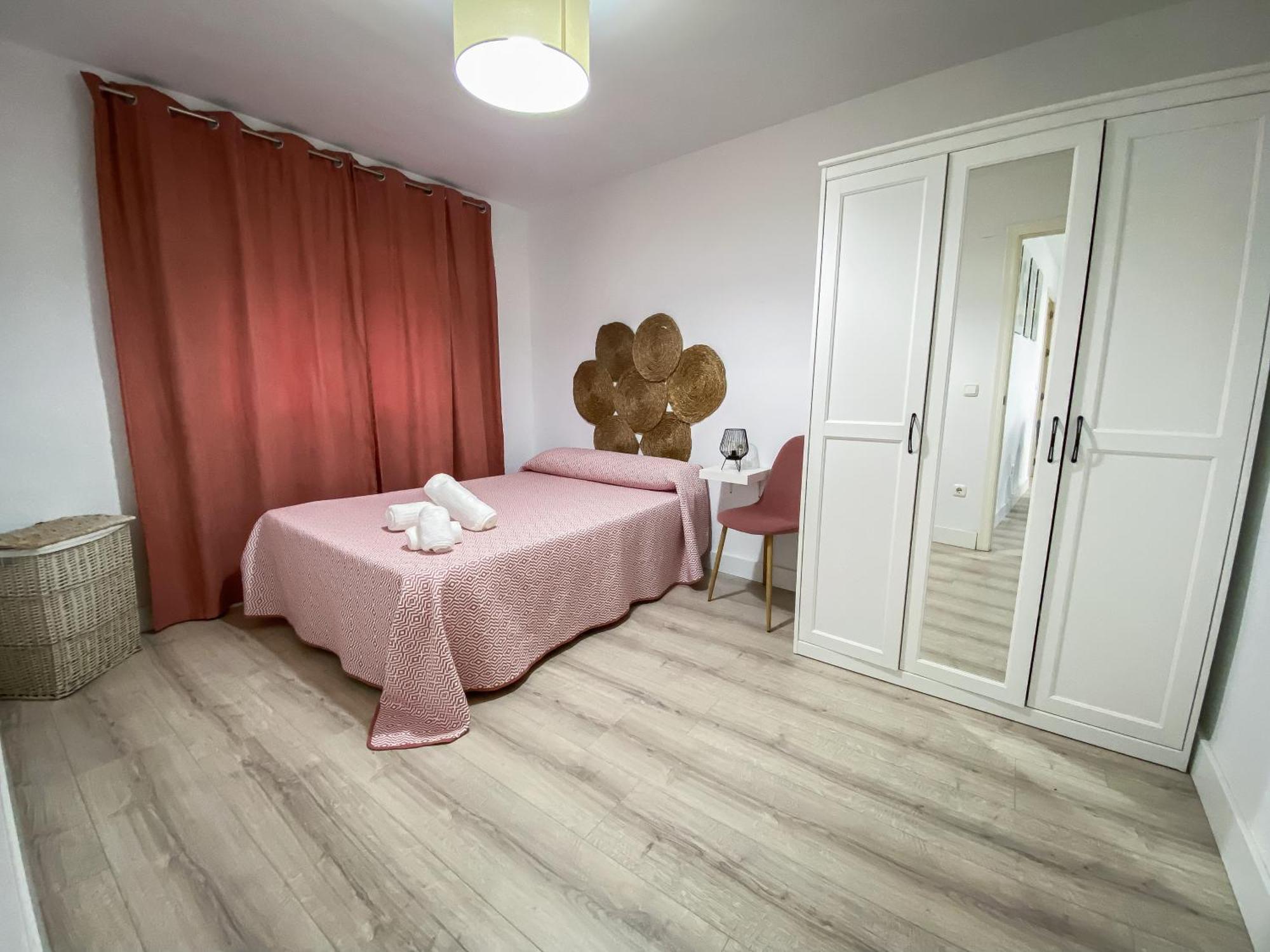Acogedor Piso Cerca Del Centro Ideal Parejas Apartamento *
